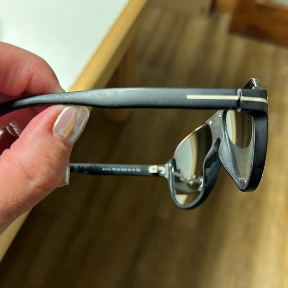 Tom Ford Aviators - Picture 4 of 6